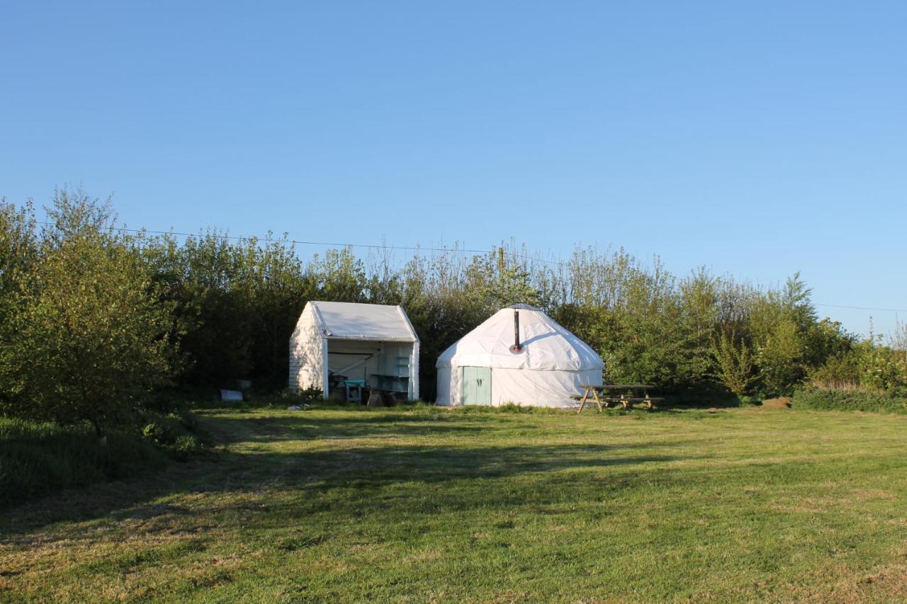 Mill Haven Place Glamping Yurt 3 Хаверфордуэст Экстерьер фото