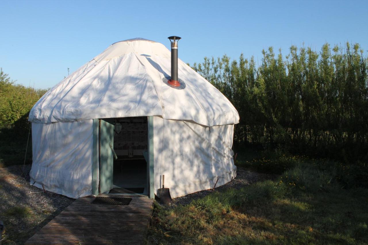 Mill Haven Place Glamping Yurt 3 Хаверфордуэст Экстерьер фото